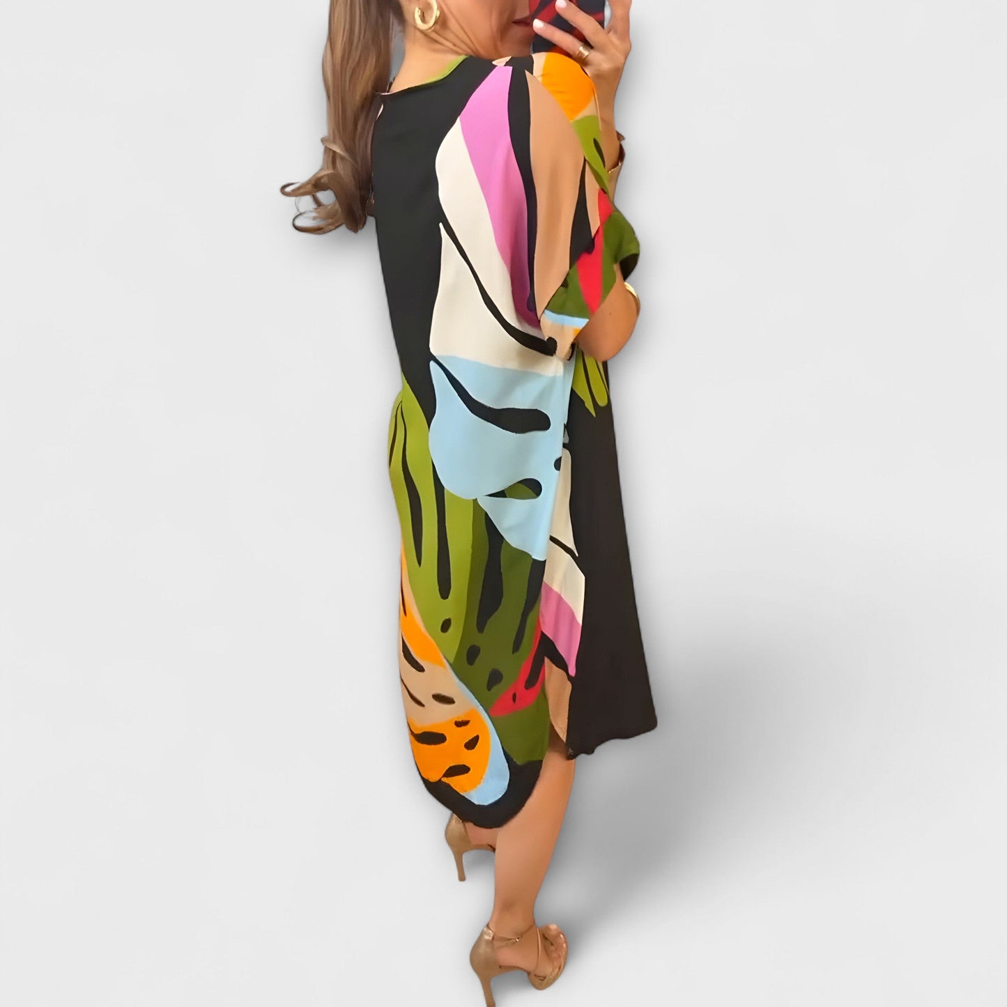 Roos - Casual Dress with Vibrant Leaf Print
