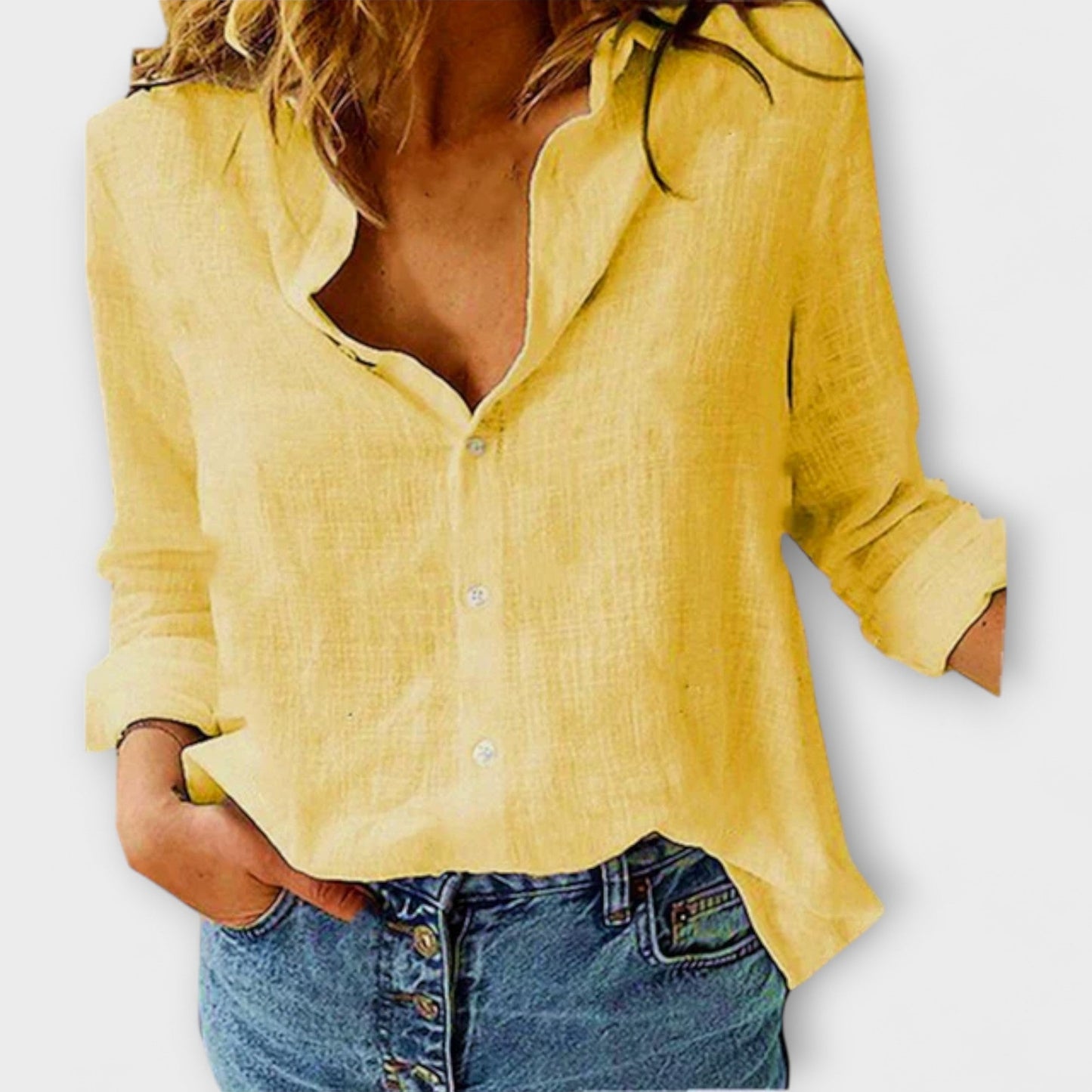 Elegant Women's Shirt with Luxurious Collar
