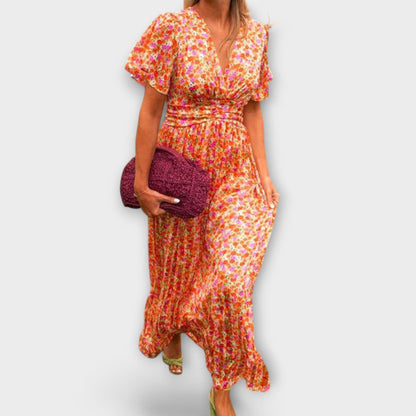 Elsie - Timeless V-Neck Dress